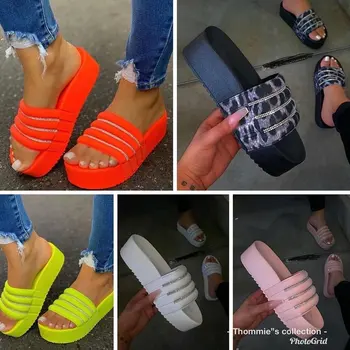 2021 Kvinder Vandtæt Platform Tyk Bund PU Tøfler Slik-farvede Beach Sandaler Udendørs Vilde Fashion Damer