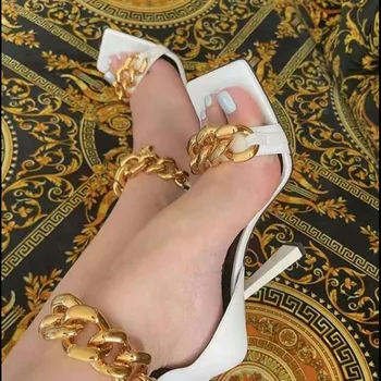 2021 sommer i stor størrelse kæde kvinders sko mode ord firkantet tå bryllup stilet sandaler