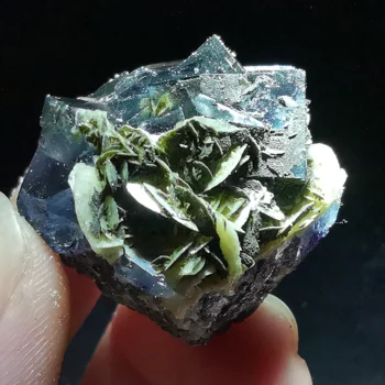 23gNatural sjældne lilla satin mineralske rå sten undervisning prøve healing energi mekanisk boligindretning, pynt