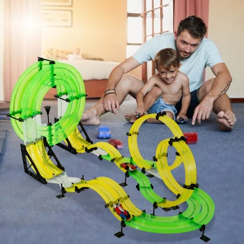 28.5 ft 3D Børn Toy RC Jernbane Spor Sæt legerum Bil Race Track Speed Booster