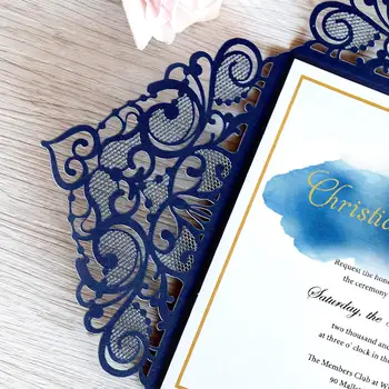 50stk Brugerdefinerede Navy Blue Square Laser Cut Glitter Guld Bryllup Invitationer med Kuvert til Bryllup, Fest