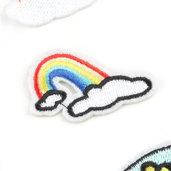 5pcs Rainbow Cloud Tegnefilm DIY Patches Broderi Applikationer Stryg-på-Tøj, Strygejern og-Syning Forsyninger Dekorative Badge Stjernede Vejr
