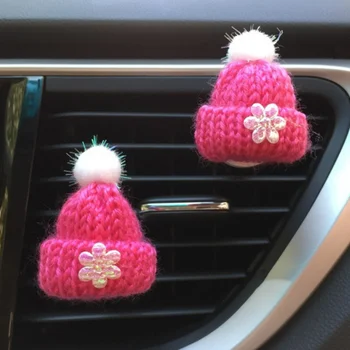 Bil luftudtag klip søde mini strikkede hat outlet klip kreative bil aircondition dekoration aroma ins indvendigt tilbehør