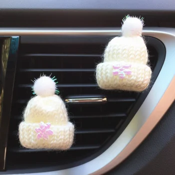 Bil luftudtag klip søde mini strikkede hat outlet klip kreative bil aircondition dekoration aroma ins indvendigt tilbehør