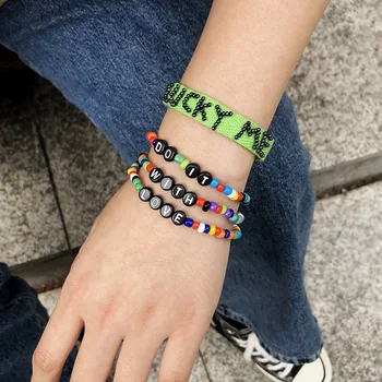 Bohemia Style Candy Farver Akryl Hånd Beaded Kæde Breve Armbånd til Kvinder Elegant Armbånd Trendy koreanske Mode Smykker