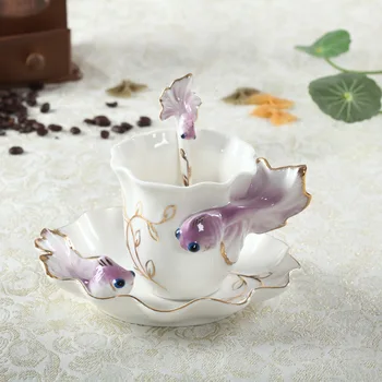 Den nye Japansk-koreansk porcelæn guldfisk og cup har mere end én teacout set hvert år og krus krus havfrue