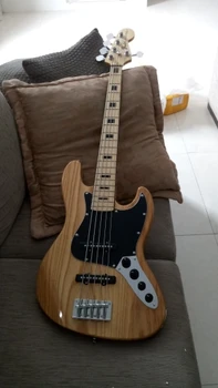 Fabrikken engros GYJB-5019 oprindelige træ farve massiv ASK krop med sort Plade 5 strenge Jazz Bass Guitar, Gratis fragt