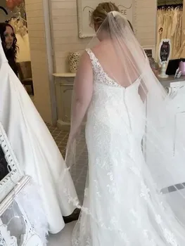 Lace Wedding Dress Plus Størrelse med Tog Havfrue Brudekjole 2021 V-Hals uden Ærmer Lynlås Robe Mariee