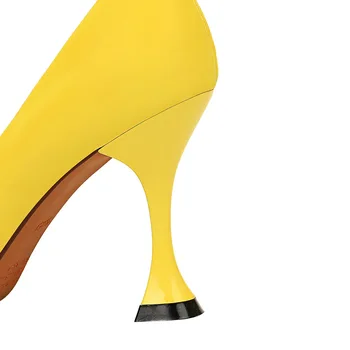 Mode Høje Hæle Sko Kvinder metal dekoration Spidse Tå Pumper sexet Slip på sko lavvandede Slide sort gul Shoes De Mujer