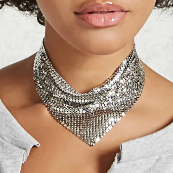 Mode og populære kvinders smykker Ou Fan retro overdrevet kort halskæde atmosfæriske halskæde tilbehør, stor krave