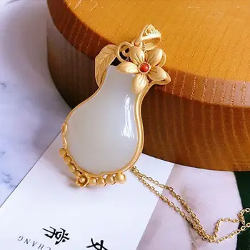 Naturlige Hetian Jade Plante Vase Vedhæng i Kinesisk Stil Retro Unikke Gamle Guld Håndværk Charme Kvinders Sølv Pynt