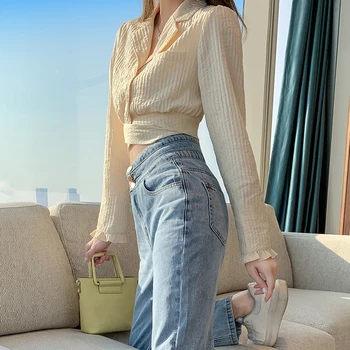 Nye Ankomst Fashion Forår Koreansk Stil Kvinder Elegant Casual Sexy Afgrøde Top Langærmet Bluse Med Flæse Laceup Lommer Kort Skjorte