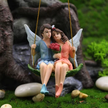 Romantiske Par Figurer Swing Flower Fairy Have Micro Landskab Hængende Pendel Harpiks Håndværk Kreative Scene Dekoration