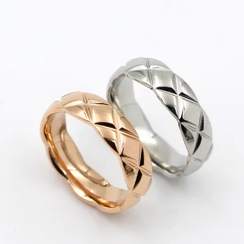 Små Rhombiske Retikulære Titanium Stål Bølge Kvindelige Ring til Kvinder, Mænd Elsker Mode, Bryllup, Guld, Sølv Farve Finger Ring