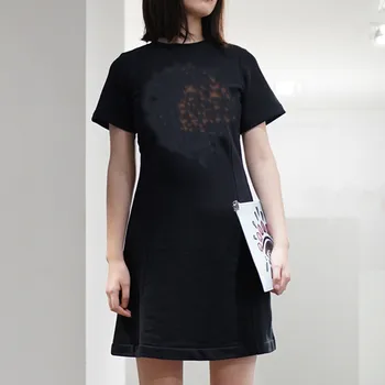 Sommeren 2021 kortærmet kjole broderet trompet nederdel fritid fashion brand Zhang Xuee