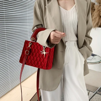 Tote Handbag Taske Mode Luksus Kvinders Taske Designer Crossbody Tasker Til Kvinder 2021 ensfarvet Velour Kvinders Messenger Bag
