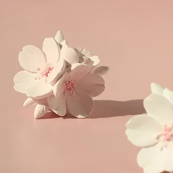 Udødelige Sakura Ornamenter Bil Ventilationskanaler Parfume Klip Luftfrisker Bil Interiør Duft Dekoration