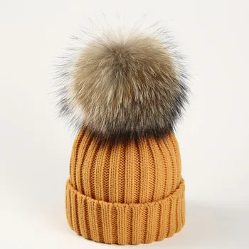 Vaskebjørn pels bolden cap pom poms vinter hat til kvinder strikkede hat pige strikkede huer kasket helt nye tykke kvindelige pompom cap