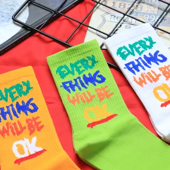 Voksen Rainbow Kort Besætningen Street Fashion Bomuld Sokker Unge Pep Talk Farve Ord Art Font Flerfarvet Alt Vil Være OK OK