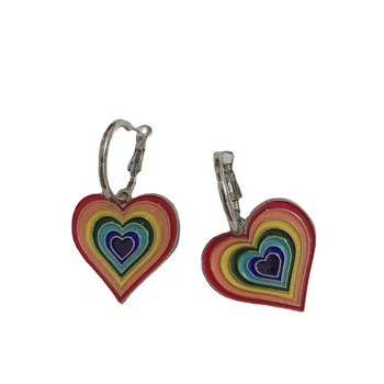 VSnow koreanske Vintage Rainbow Love Heart Hoop Øreringe til Kvinder Flerfarvet Metal Cirkel Part Emalje Øreringe Smykker Pendientes